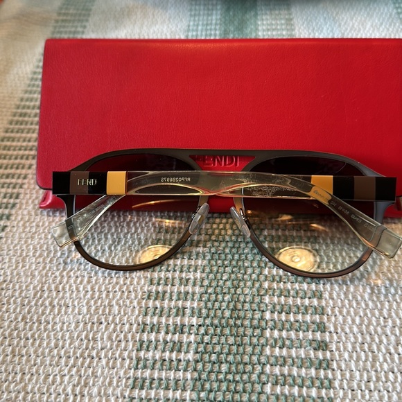 NWOT Authentic Fendi sunglasses! - Picture 2 of 4